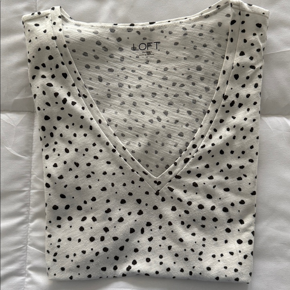 LOFT Black and White Polka Dot V-Neck Tee